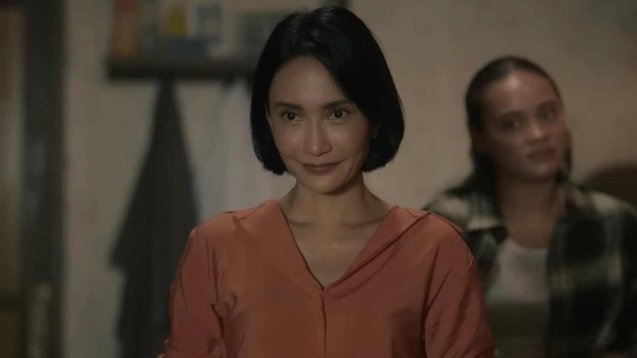 A Woman Called Mother Movie Screenshot 1