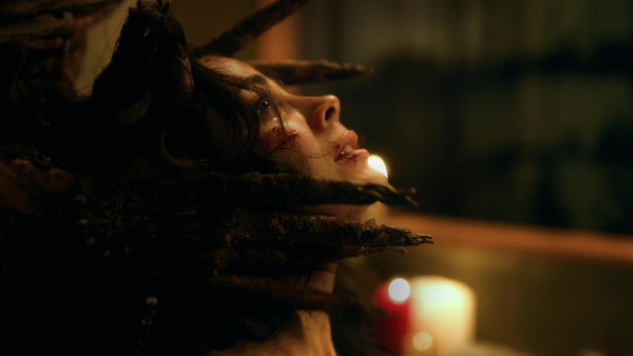 Rosario Movie Screenshot 5