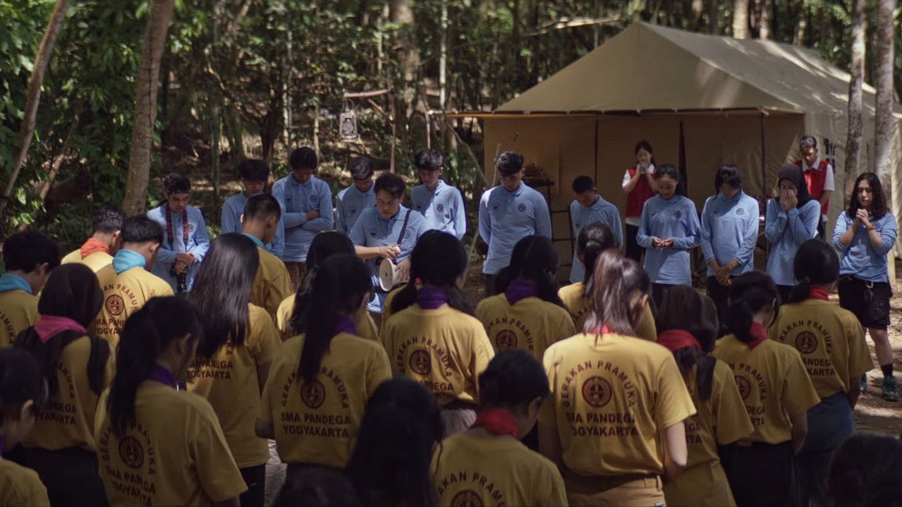 Kemah Terlarang: Kesurupan Massal Movie Screenshot 2