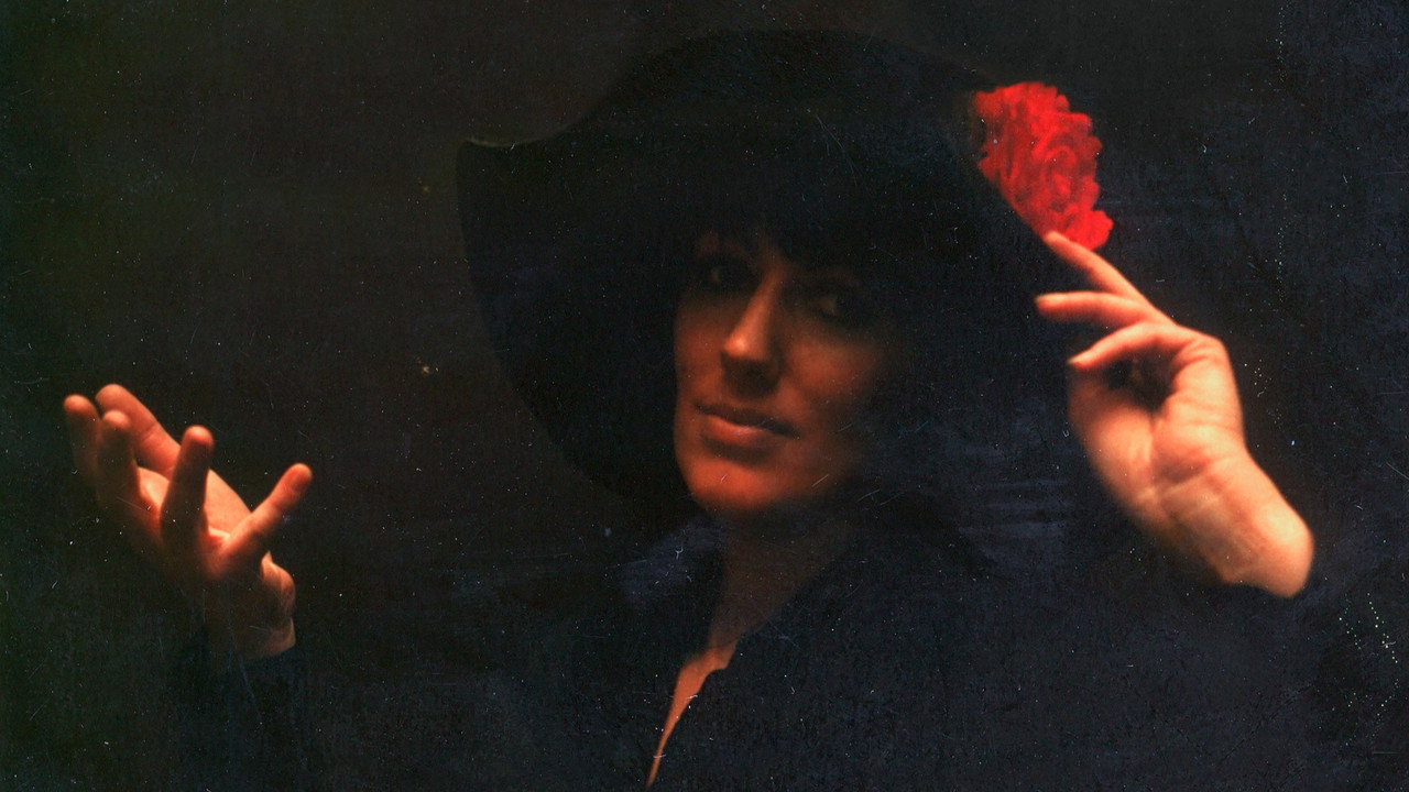 Never Look Away Movie Screenshot 5