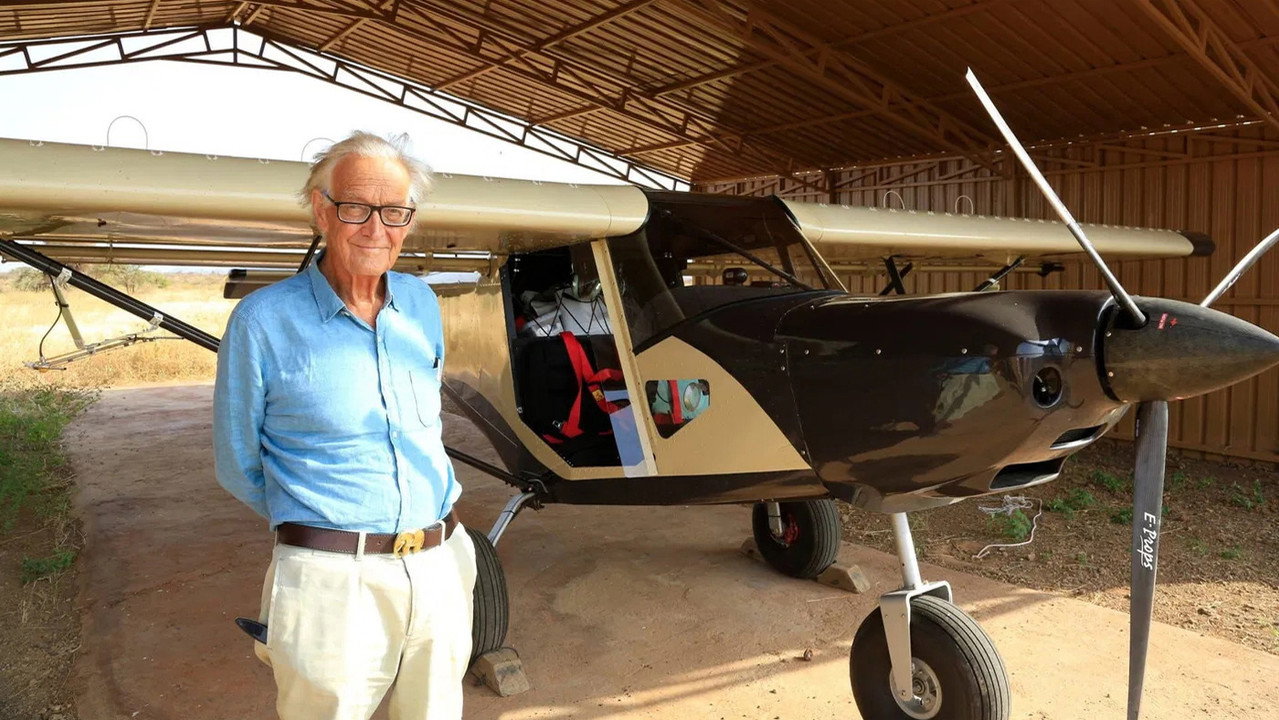 A Life Among Elephants Movie Screenshot 4