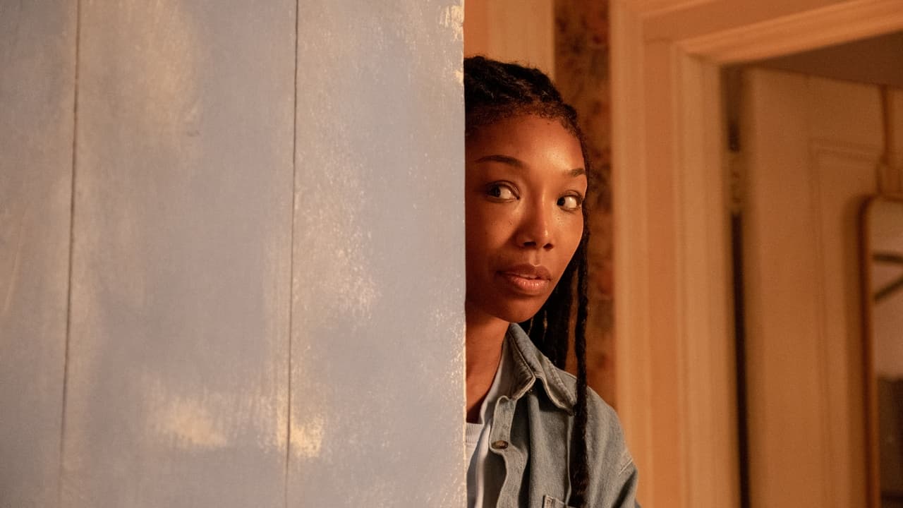 The Front Room Movie Screenshot 5