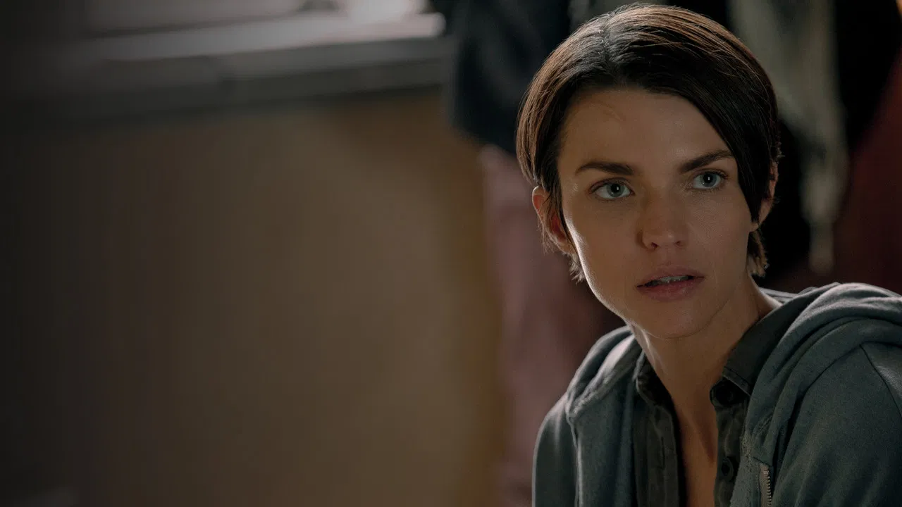 Dirty Angels Movie Screenshot 5