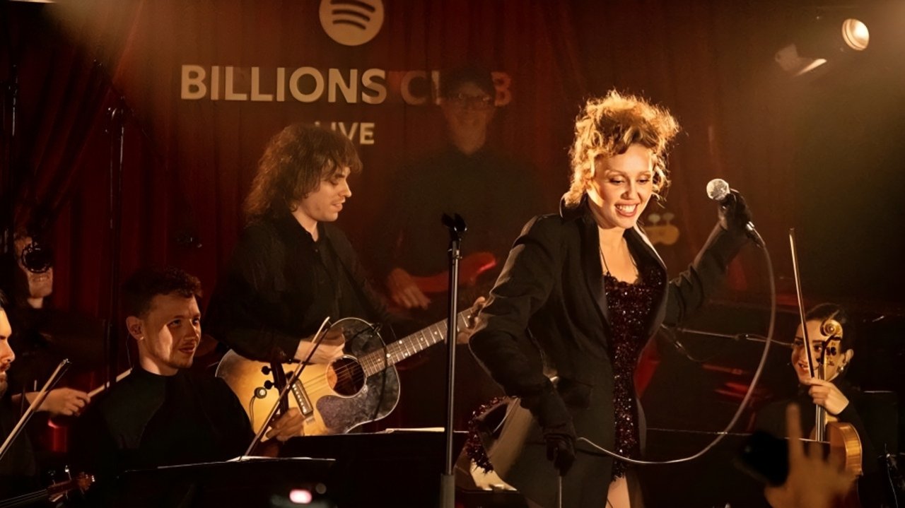 Billions Club Live with Miley Cyrus: A Concert Film Movie Screenshot 5