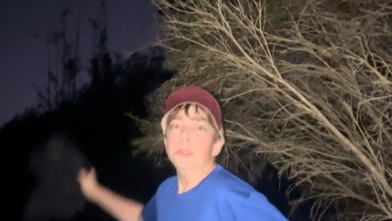 The Thong Man Movie Screenshot 1