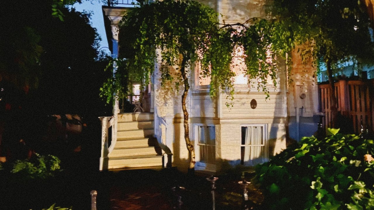 Beautiful Dreams Movie Screenshot 1